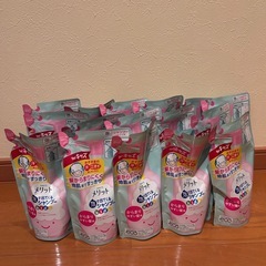 メリット シャンプー キッズ つめかえ用 240ml 詰替え用 新品 Kao 花王 泡タイプ 16個 まとめの画像