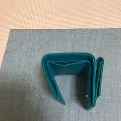 　フラワーリング　グリーン三つ折り財布の画像
