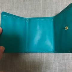 　フラワーリング　グリーン三つ折り財布の画像