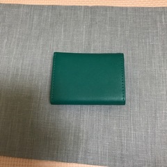 　フラワーリング　グリーン三つ折り財布の画像