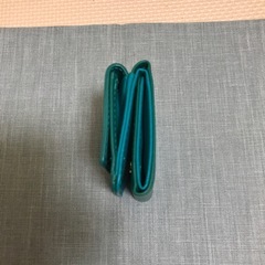 　フラワーリング　グリーン三つ折り財布の画像