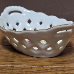 COOKEY 小物入れ 透かし掘り 陶器 金縁 花柄 うつわ インテリア 昭和の画像