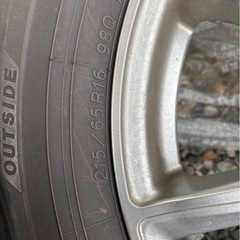 16インチスタッドレス
タイヤの画像