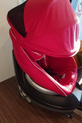 RECARO チャイルドシート　RED 赤　コンビ　Combi製