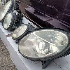 W211 ベンツ 左右ヘッドライト 無料の画像