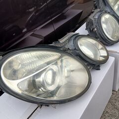W211 ベンツ 左右ヘッドライト 無料の画像