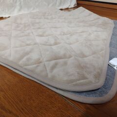 ニトリ　こたつ中敷き　95X140 SL2401 　長方形　ベージュの画像