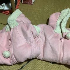 子供服L。10〜12歳用のコートです。の画像