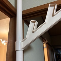 突っ張り棒ポールハンガーの画像