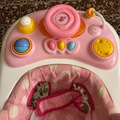 西松屋 ピンク　歩行器の画像