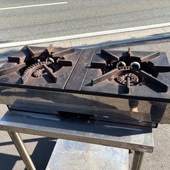 ■中古品 山岡金属 卓上２口コンロ LPガス（プロパンガス） 700ｘ450ｍｍ SILK ROOM 動作問題なし■の画像