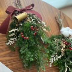 京田辺市大住ヶ丘ヒムロスギクリスマススワッグ　シンプルクリスマス　クリスマスツリーの画像