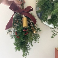 京田辺市大住ヶ丘ヒムロスギクリスマススワッグ　シンプルクリスマス　クリスマスツリーの画像