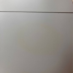 白テーブル　オフィス　作業用　仕事用の画像