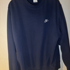  NIKEトレーナー　ネイビー　の画像