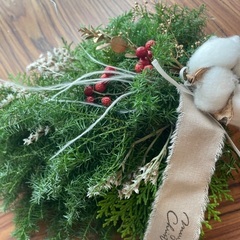 シンプル針葉樹ドライフラワースワッグ　ヒムロスギスワッグ　クリスマス雑貨の画像