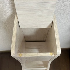 トイレ収納の画像