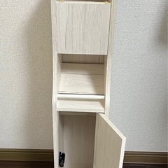 トイレ収納の画像