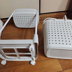 leqair　レクエアランドリーバスケット2段 ホワイト　ランドリー収納　ランドリー2段バスケットの画像