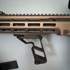 東京マルイ URG11.5インチ ガスブロの画像