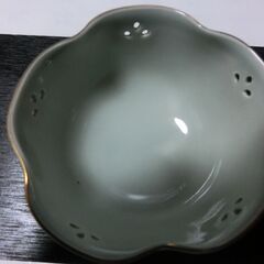 ●有田焼　●人気のすかしの肥後の器　和食器　小鉢　絵変り秋草　5個　●器の絵は全て異なります●人気のすかしです、●おもてなしに、★お手数をおかけしますプロフィール必読ですの画像