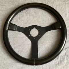 ステアリングMOMOの画像