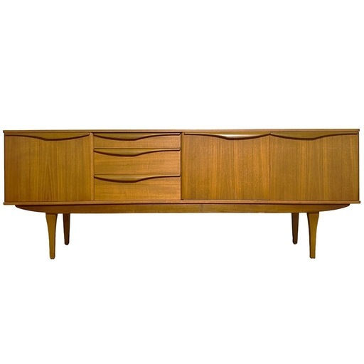 Stonehill furniture, 70’s Teak Sideboard