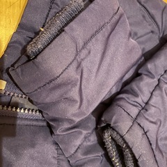 ミッキーマウス　アウター　90cm
の画像