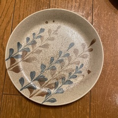 お皿の画像