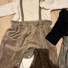 80cm ロンパースの画像