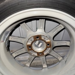 軽自動車ダンロップスタットレスタイヤの画像