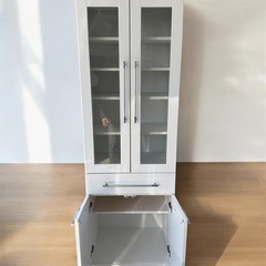 食器棚　キャビネットの画像
