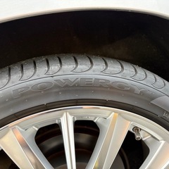 19インチタイヤピレリ4本の画像
