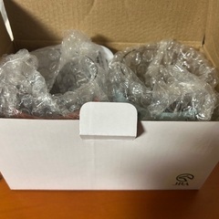 おがわじゅりさんデザインのガラスコップ&ティッシュの画像