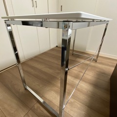 ダイニングテーブル［1〜2人用] ※引き渡し場所応相談の画像