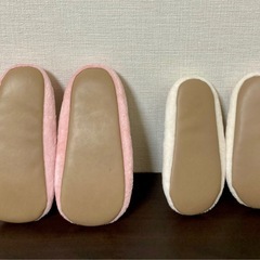 使用回数わずか　ウサギと羊のルームシューズ　スリッパ キッズ 子供の画像
