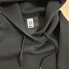 ティゴラ　ロングパーカー　ブラック　の画像