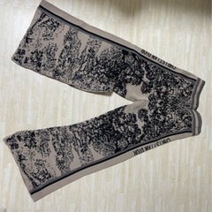 【新品・未使用品】Christian Dior アニマル柄ニットずぼんズボンの画像