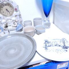 陶器・ガラス製 花器 茶器 食器 時計 等 まとめての画像