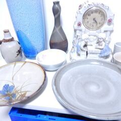 陶器・ガラス製 花器 茶器 食器 時計 等 まとめての画像