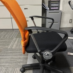 【ジャンク品
】オフィスチェアの画像