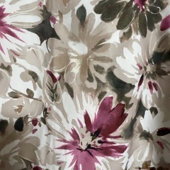 JUSGLITTYのオータムフラワースカートです☺️の画像