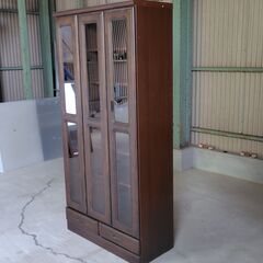 本棚　（扉付き）の画像