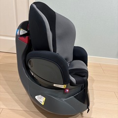 アップリカ　チャイルドシート　ディアターンプラスの画像