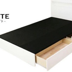 セミダブルベッドフレーム ホワイト 収納ベッド棚　コンセント　LED照明の画像