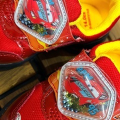 カーズ　ひかるくつ光る靴の画像