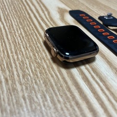 アップルウォッチ5 ステンレスゴールド 44mm  早い方は多少の値下げ可能です。の画像