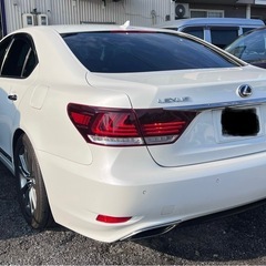 レクサスLS600hの画像