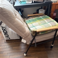 高座椅子の画像