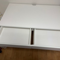 シンプル ホワイト デスク　机　の画像